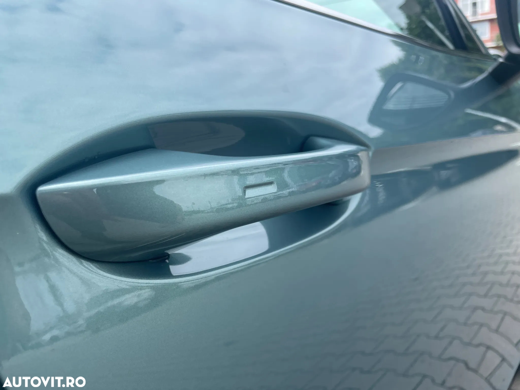 Volkswagen Passat - 12