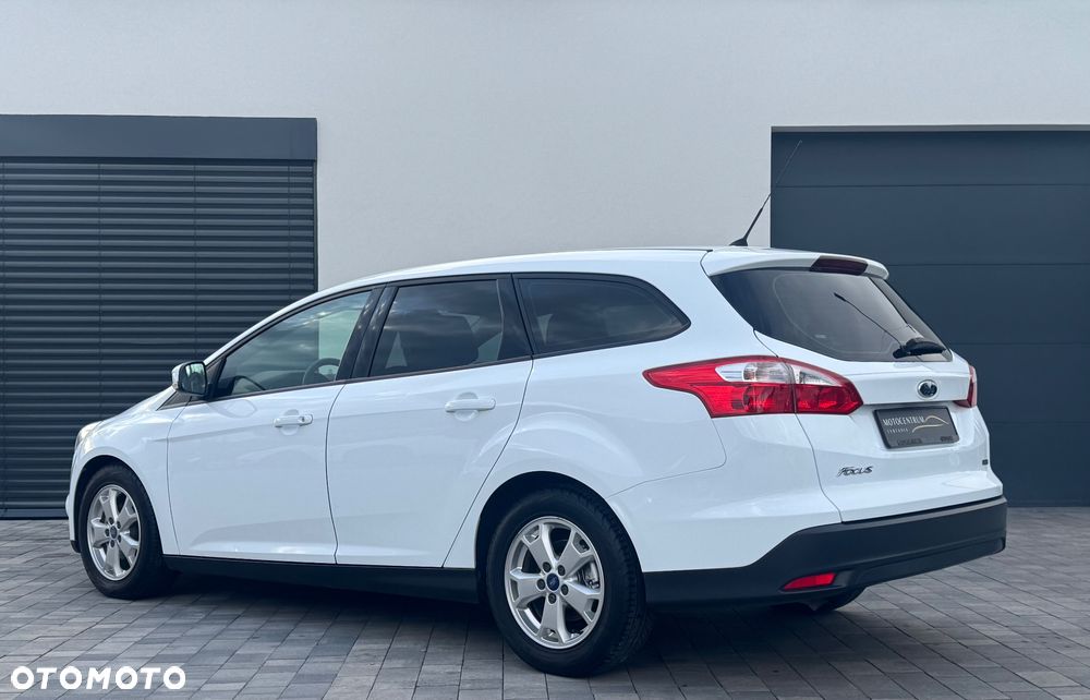 Ford Focus 1.0 EcoBoost Ambiente - 5