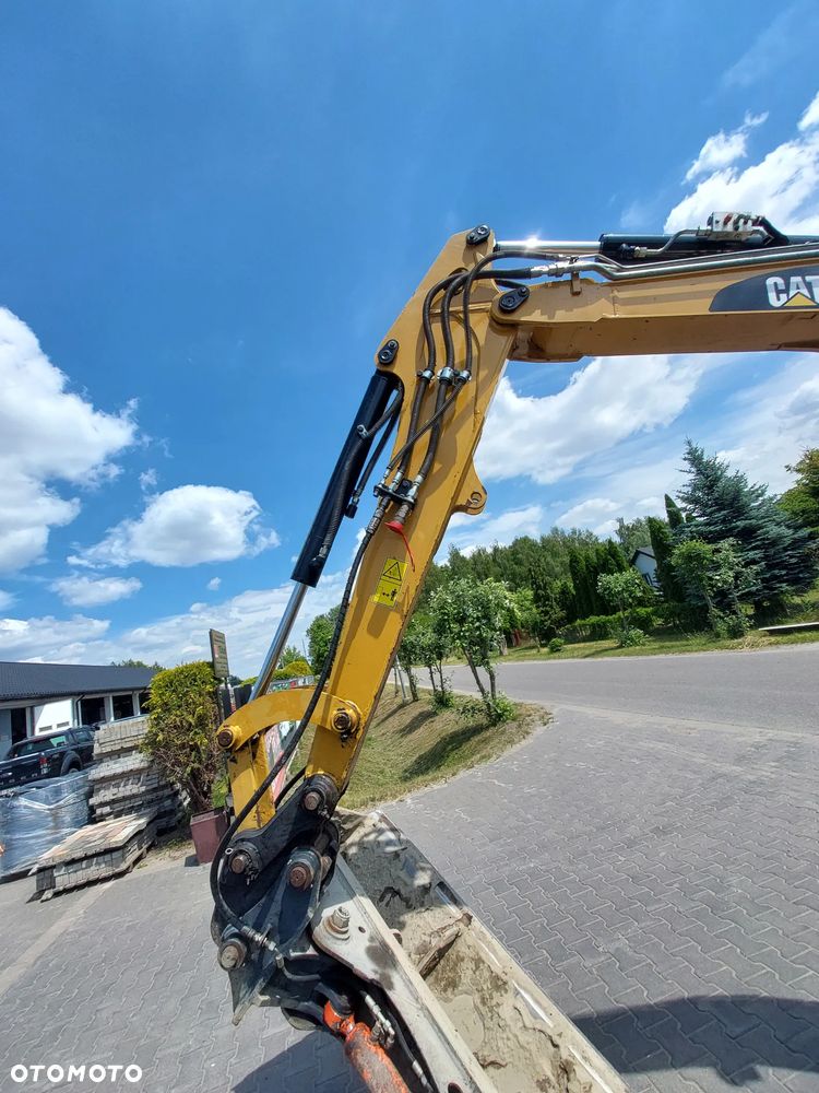 Caterpillar 305E2 - 7