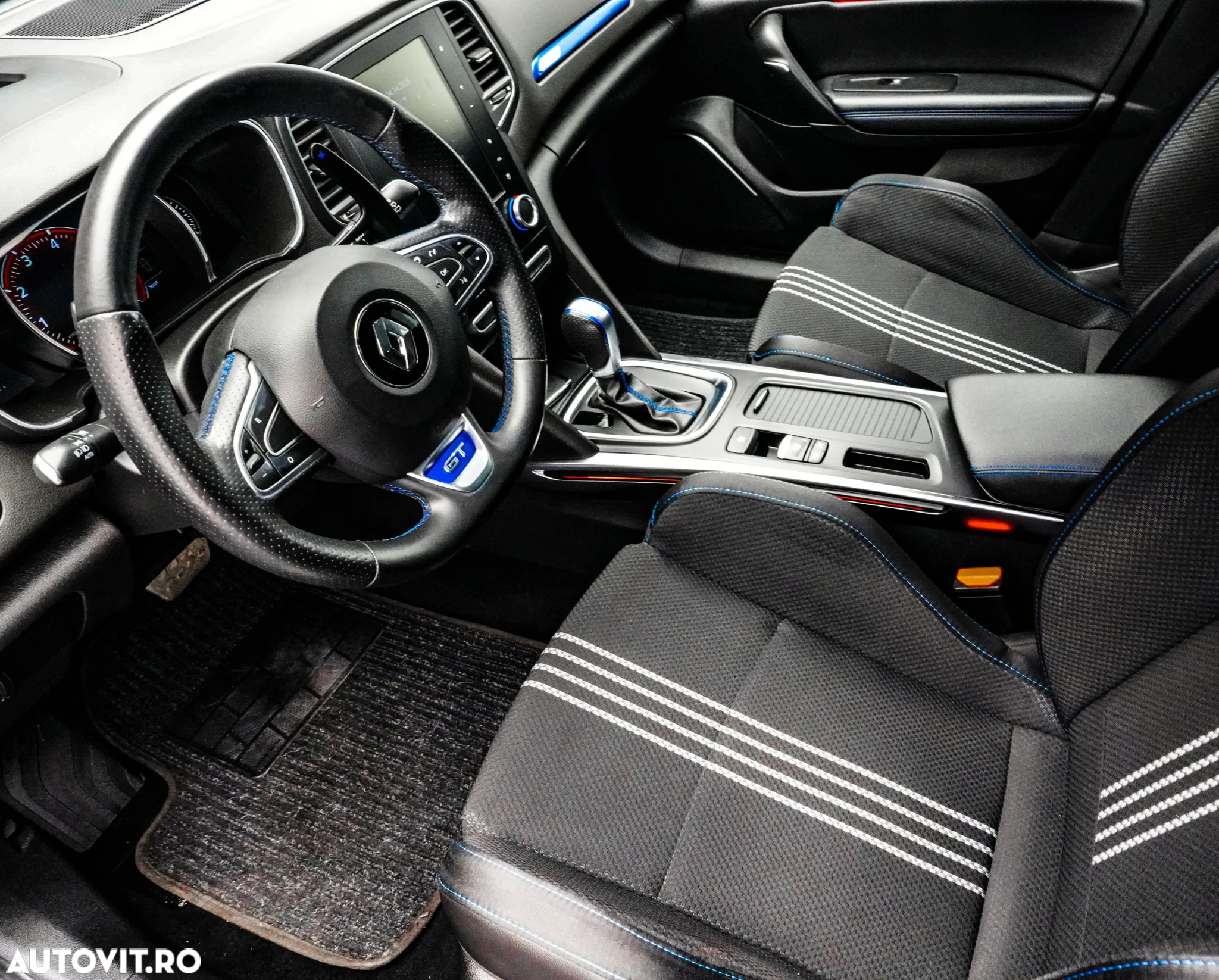 Renault Megane ENERGY dCi EDC GT - 11