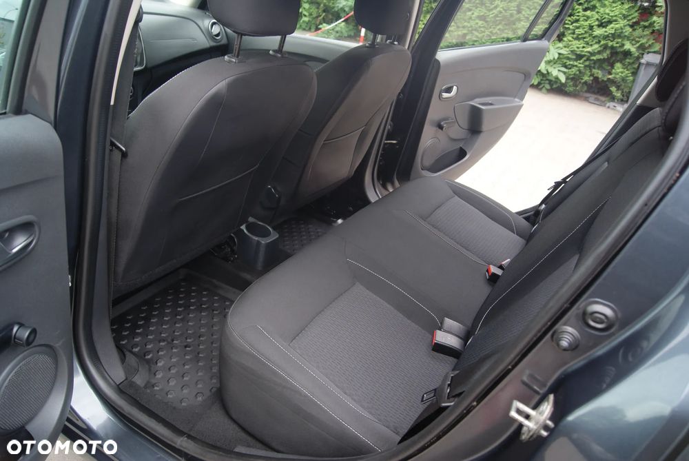 Dacia Logan 1.2 16V Laureate - 17