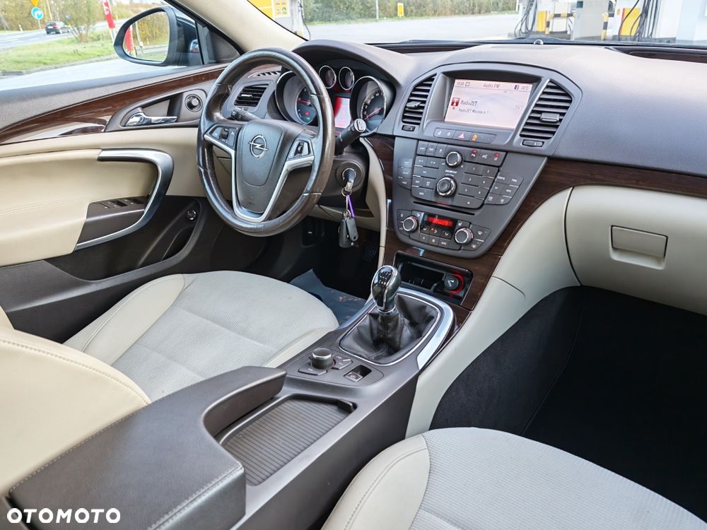Opel Insignia - 8
