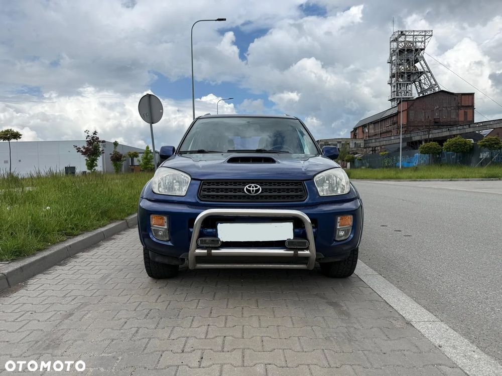 Toyota RAV4 2.0 D-4D 4x4 - 2