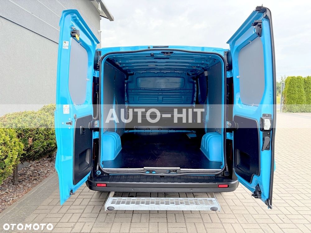 Renault Trafic - 16
