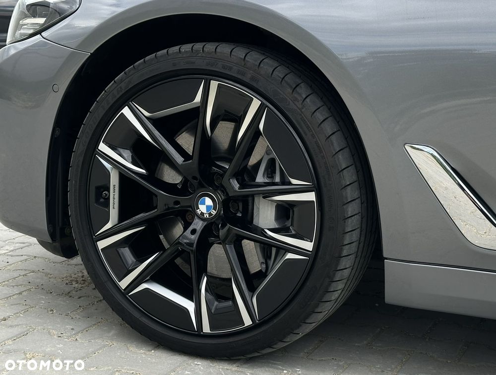 BMW Seria 5 530d xDrive mHEV Luxury Line - 16