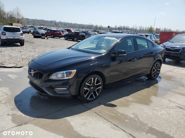 Volvo S60 T5 Drive-E Dynamic Edition (Kinetic)