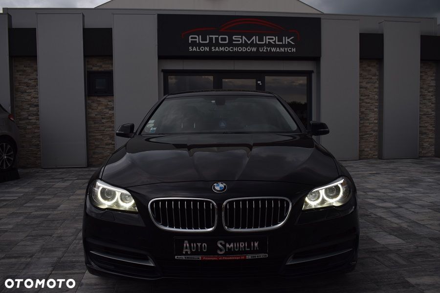 BMW Seria 5 525d Sport-Aut - 27
