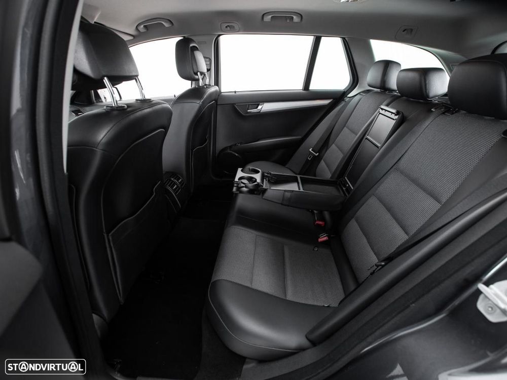 Mercedes-Benz C 220 - 10