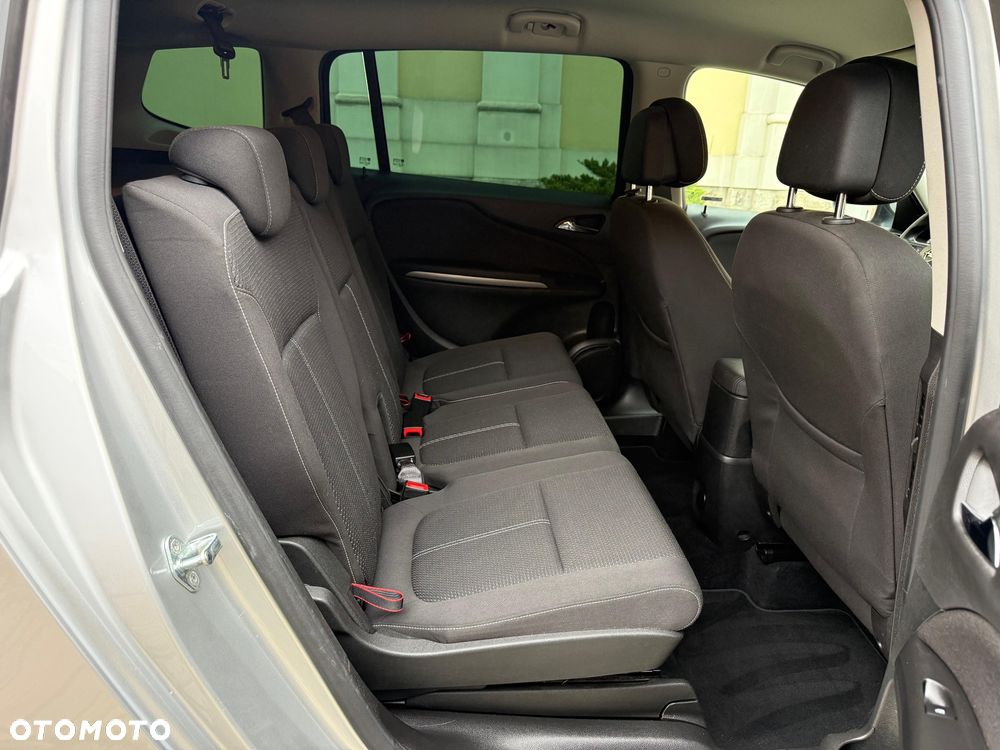 Opel Zafira - 20