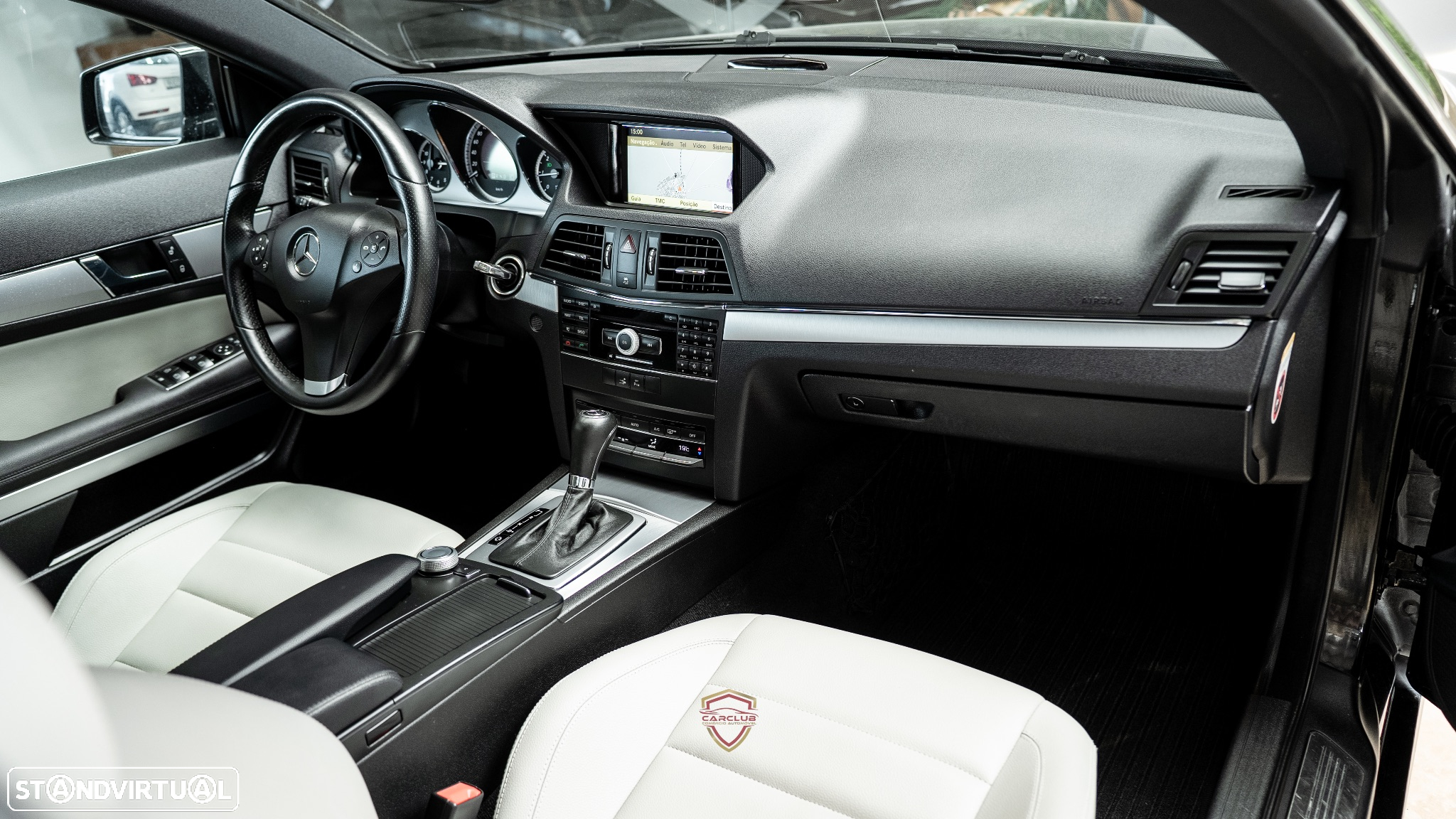 Mercedes-Benz E 220 CDi Avantgarde BlueEfficiency Auto - 29