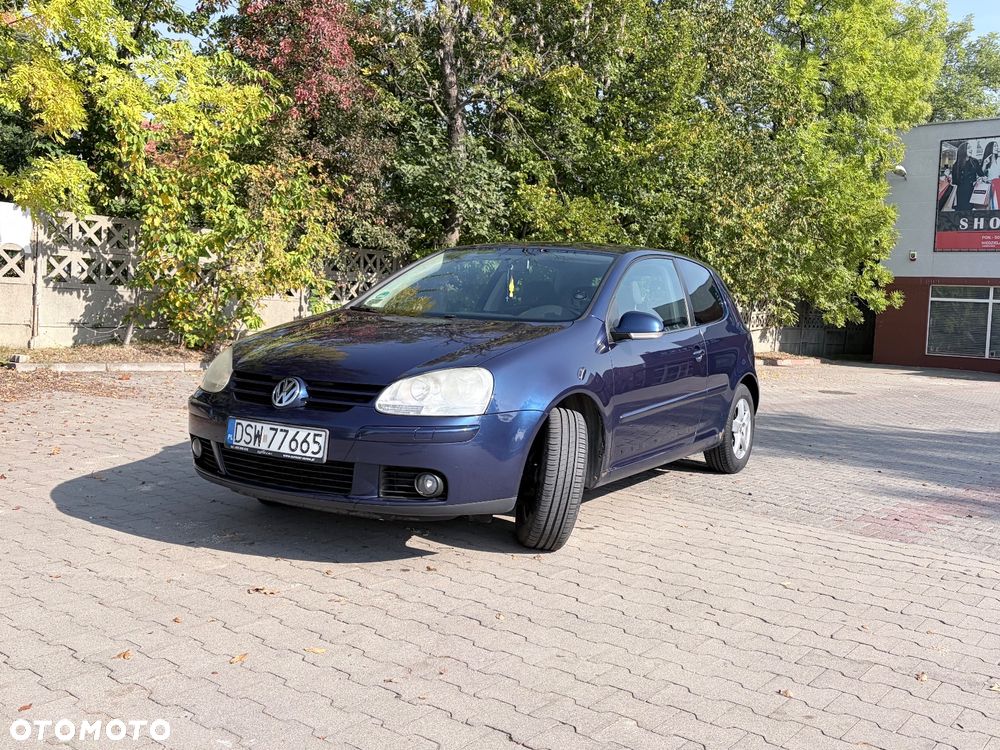 Volkswagen Golf - 1