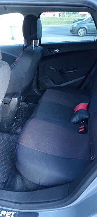 Opel Astra 1.7 CDTI Essentia - 11