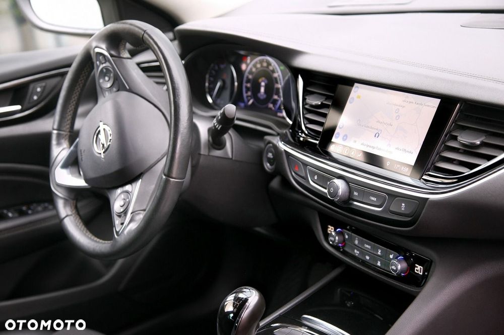 Opel Insignia 1.6 T Exclusive S&S - 10