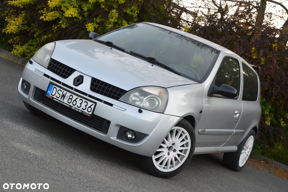 Renault Clio - 21