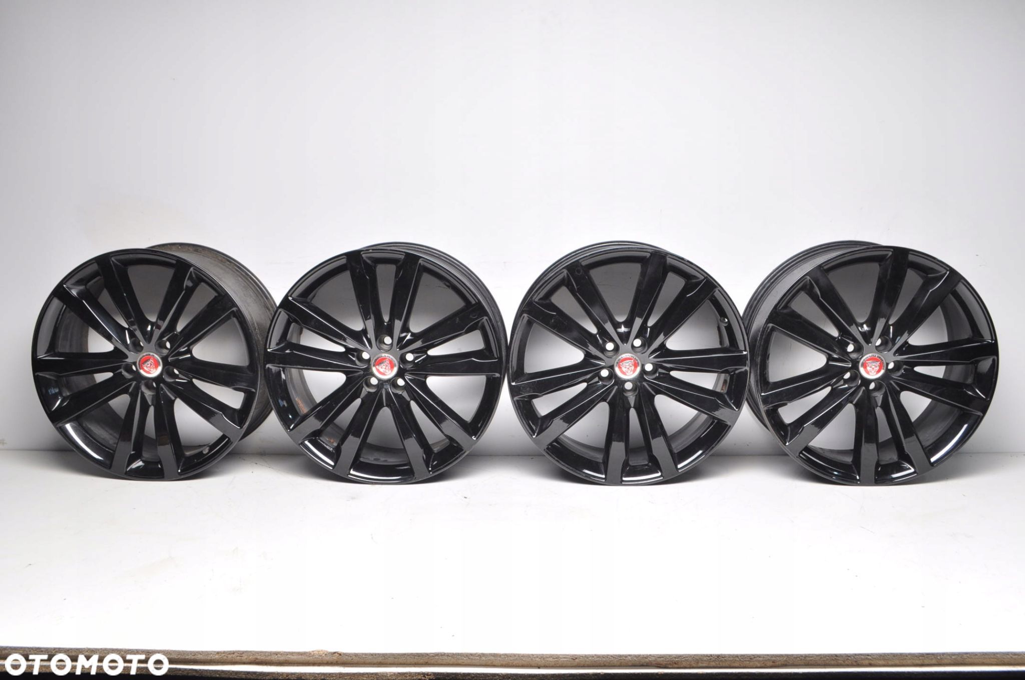 JAGUAR  FELGI ALUMINIOWE HK8M-1007-GA 20" 8.5J 5X108 ET45 - 1