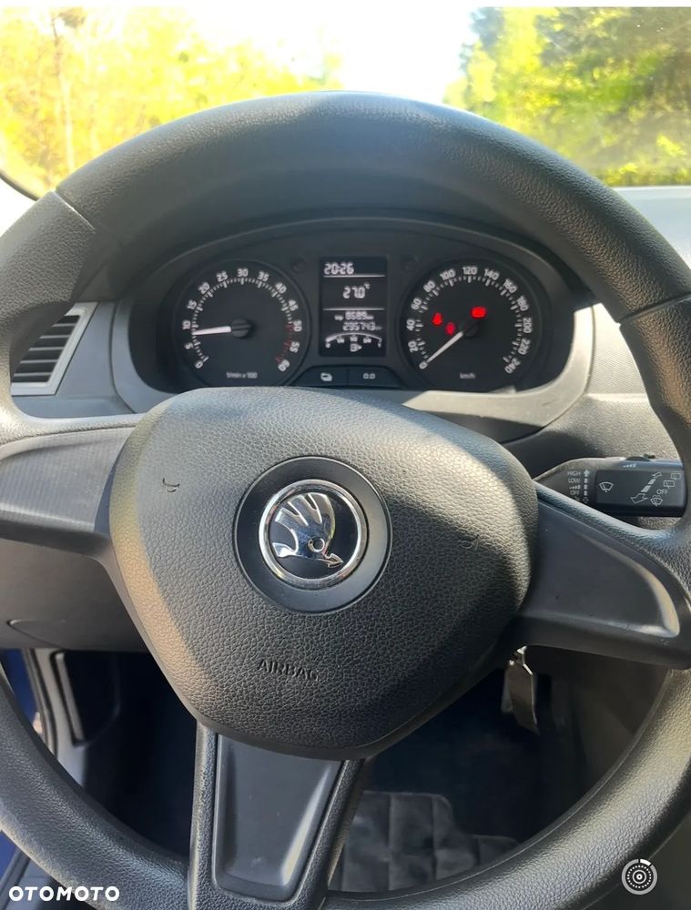 Skoda RAPID 1.6 TDI DPF Ambition - 13