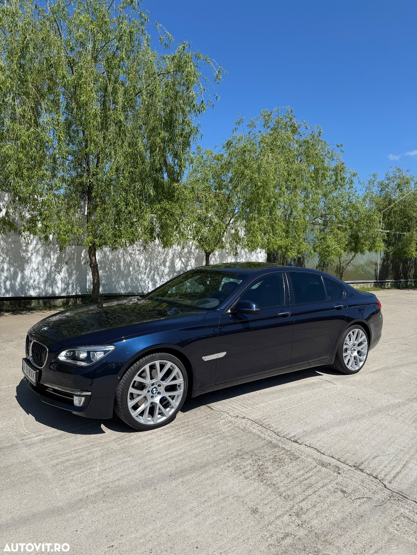BMW Seria 7 740d xDrive - 13