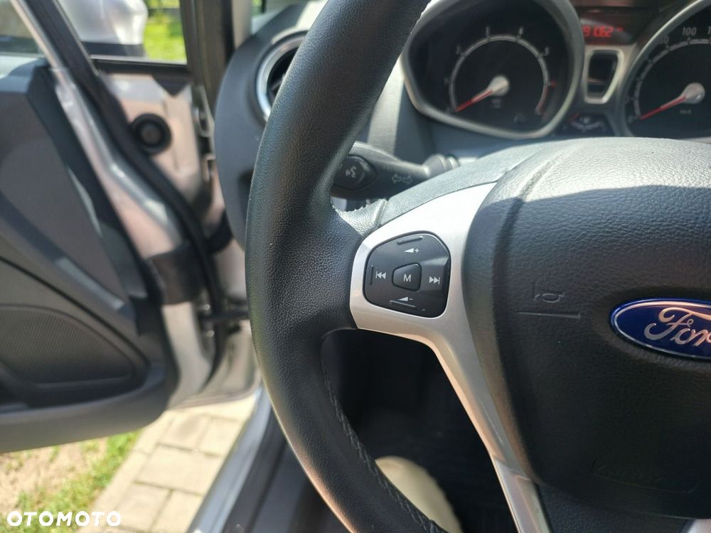 Ford Fiesta - 19