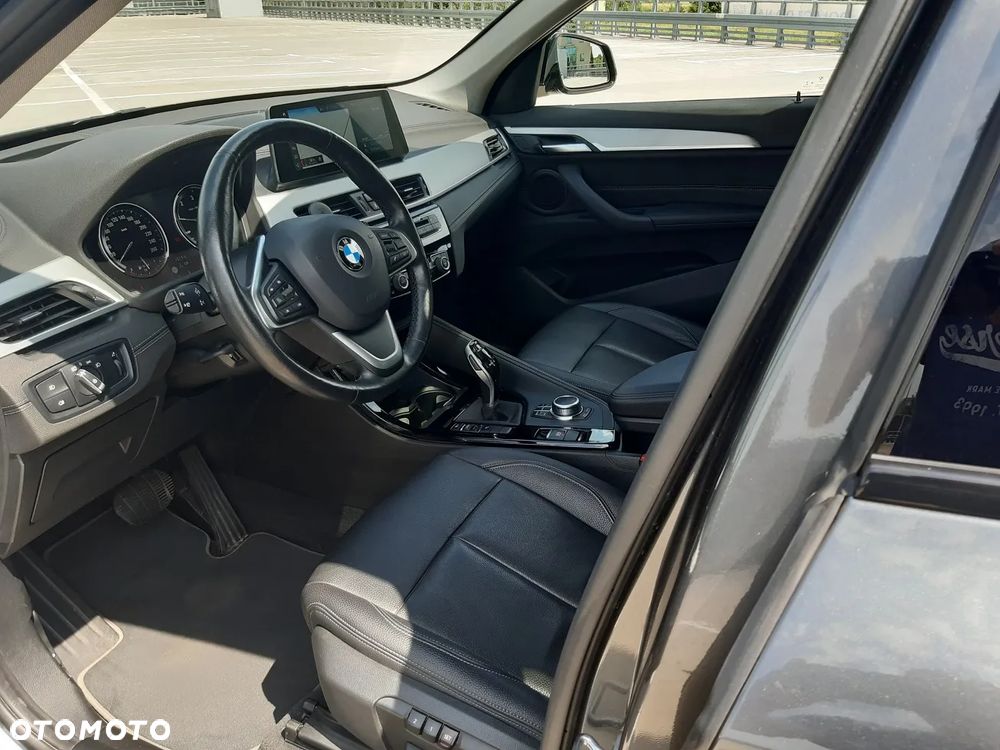 BMW X1 sDrive18d xLine - 10
