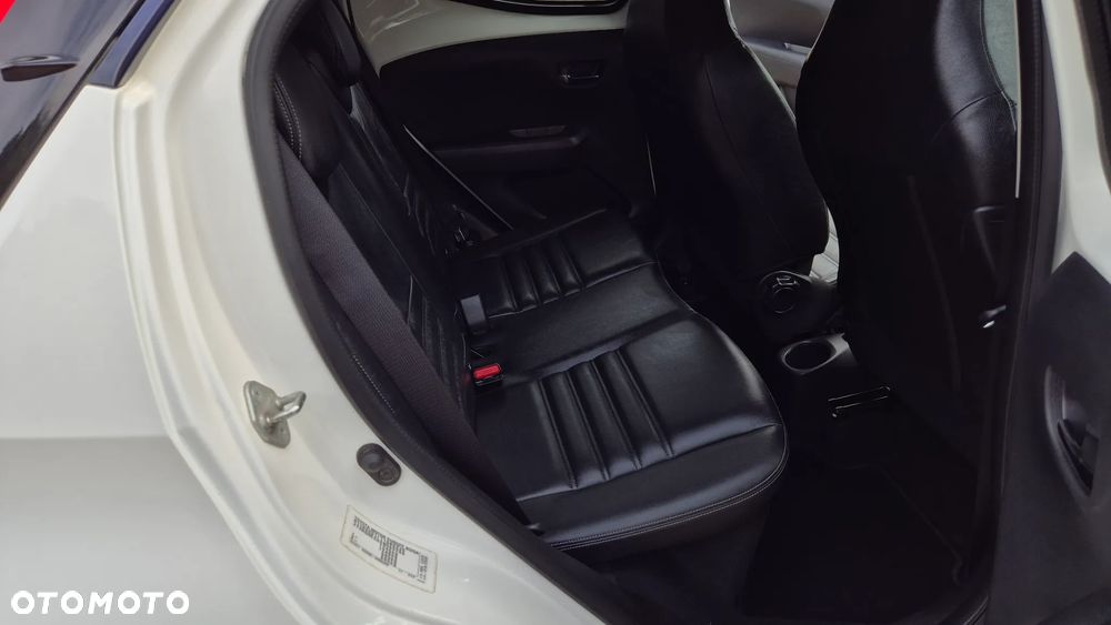 Toyota Aygo x-clusiv - 19