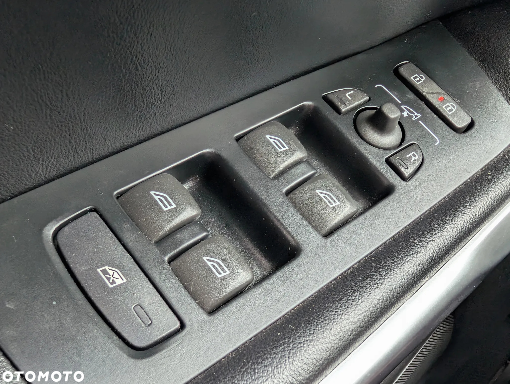 Volvo V40 D3 Geartronic RDesign - 35