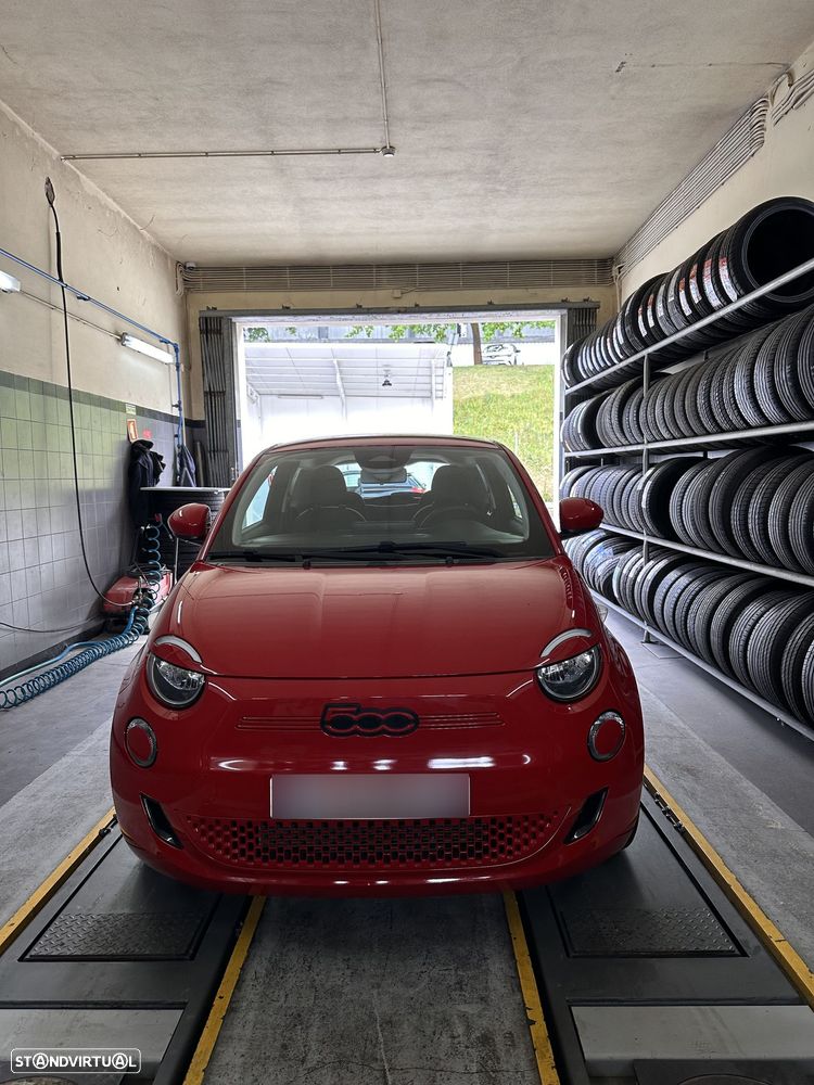 Fiat 500e 23,8kWh Red - 1