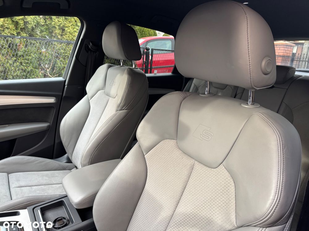 Audi Q5 Sportback - 15