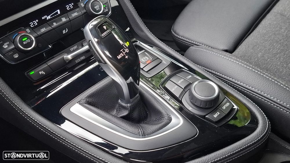 BMW 216 Active Tourer d Line Sport Auto - 33