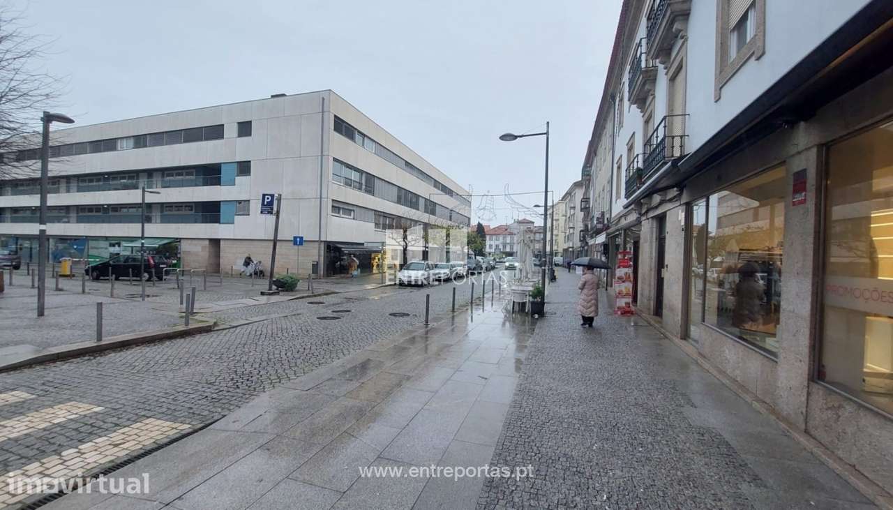 Venda de loja com 60m², Centro da Cidade, Viana do Castelo - Grande imagem: 3/4