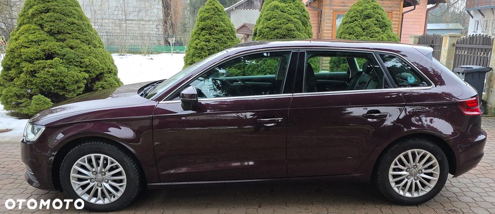 Audi A3 Sportback 2.0 TDI (clean diesel) Ambiente - 2