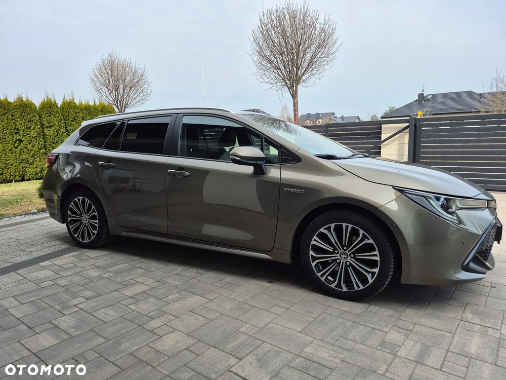 Toyota Corolla 2.0 Hybrid Comfort - 18