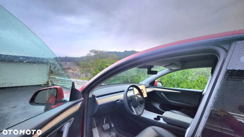 Tesla Model Y Long Range Dual Motor AWD - 7