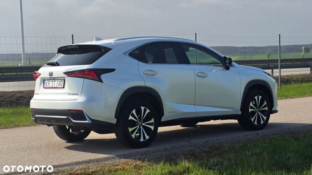Lexus NX 300h F Impression AWD - 16