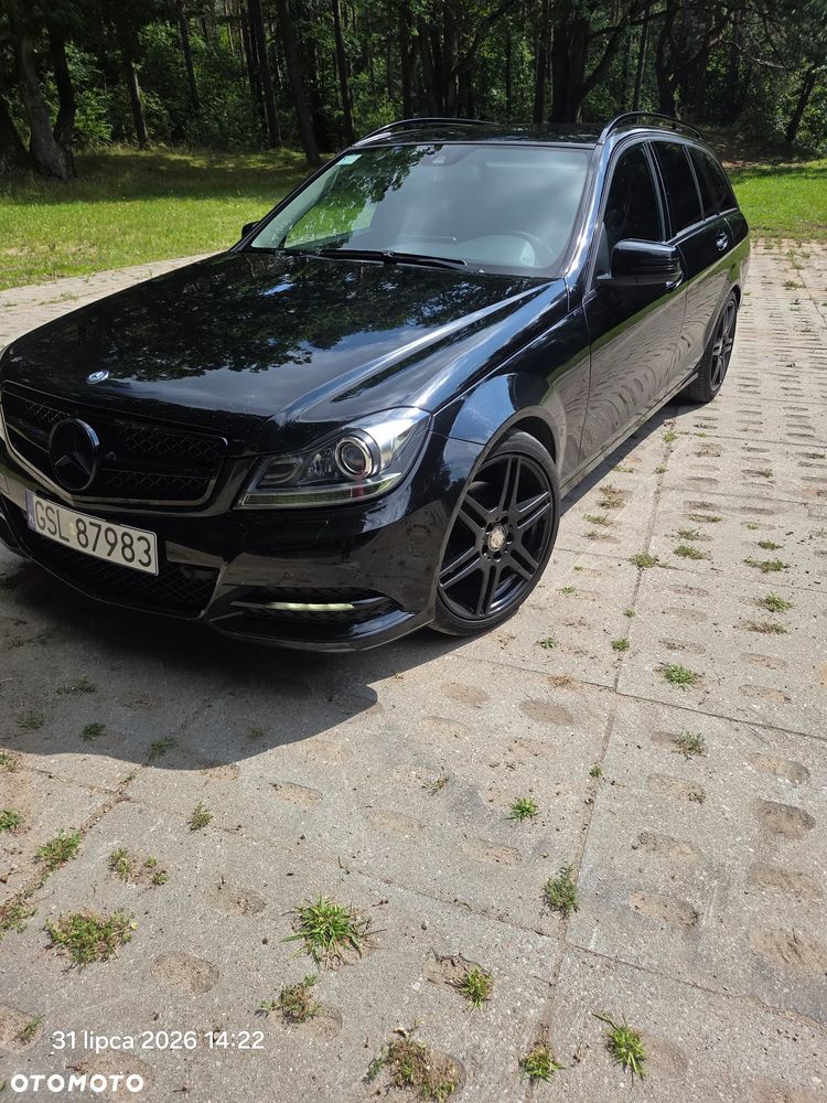 Mercedes-Benz Klasa C 220 CDI BlueEff 4-Matic Avantgarde - 4