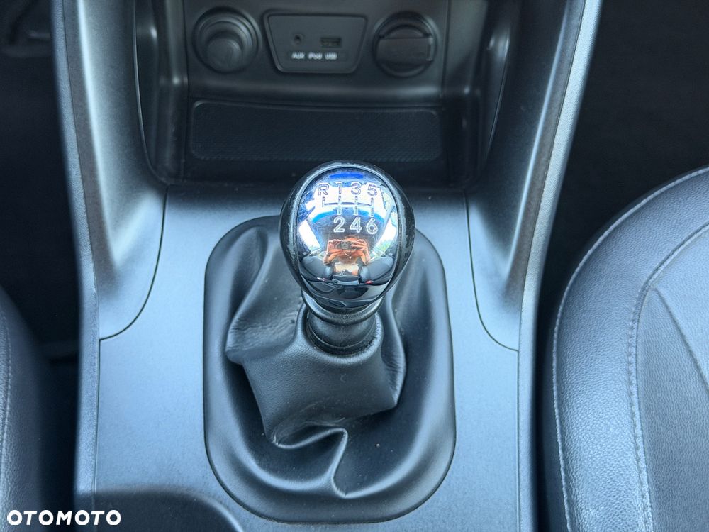 Hyundai ix35 blue 1.6 2WD Finale Gold - 23
