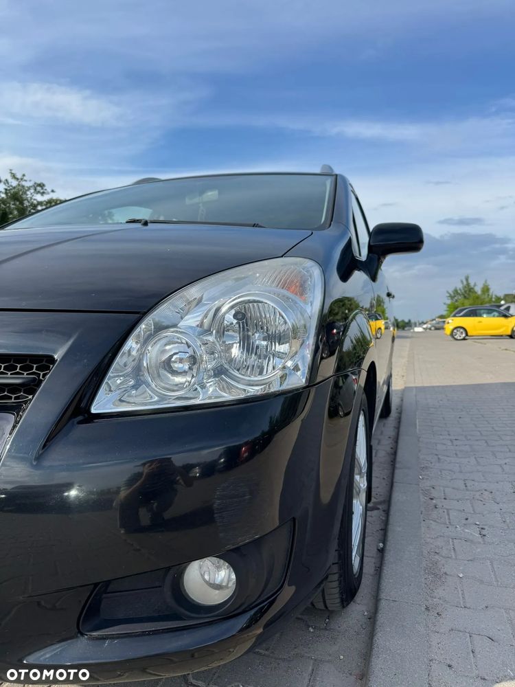Toyota Corolla Verso 2.2 D-4D Premium - 5