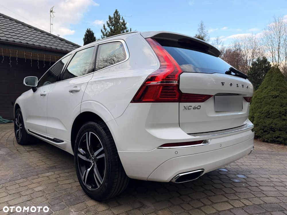 Volvo XC 60 D5 SCR AWD Inscription - 10