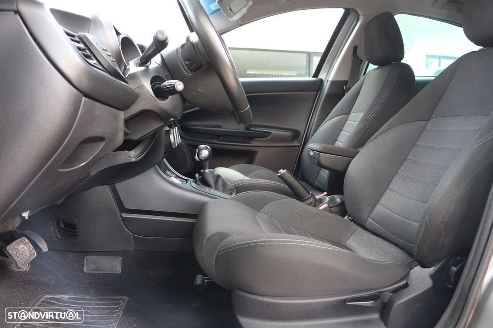 Alfa Romeo Giulietta 1.6 JTDM Super J18 TCT — fotografia 15