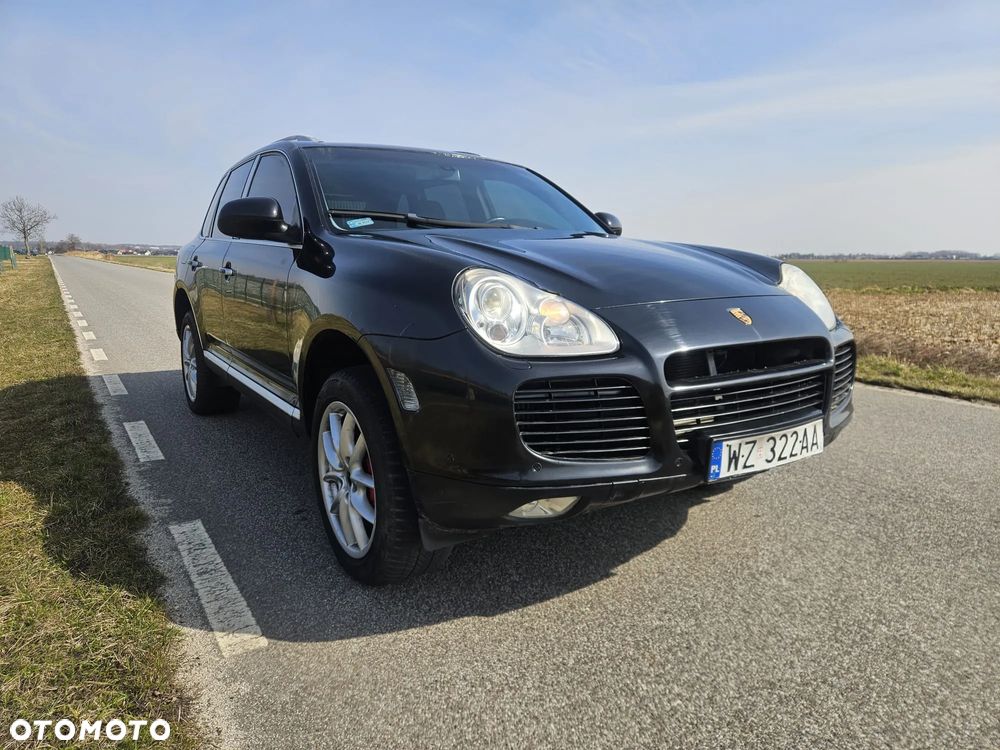 Porsche Cayenne - 2