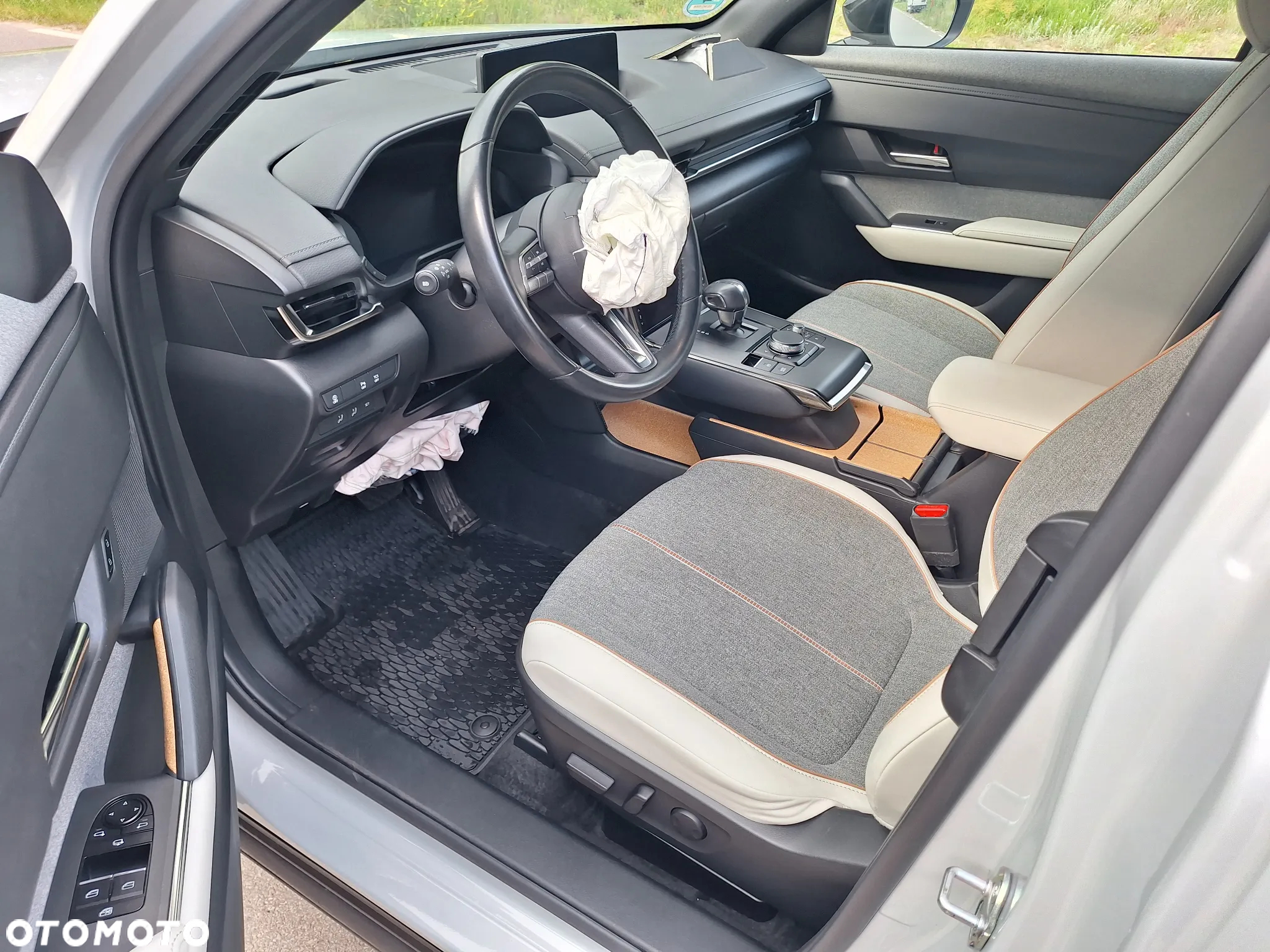 Mazda MX-30 - 11