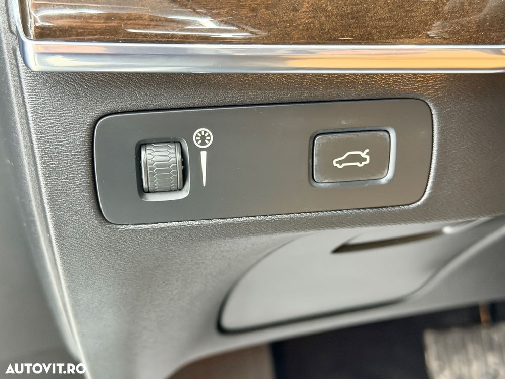 Volvo XC 90 T5 AWD Geartronic Inscription - 9