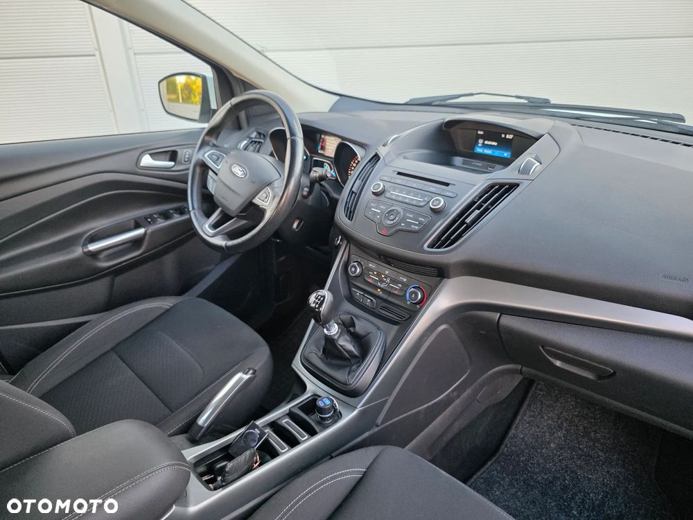 Ford Kuga 1.5 TDCi FWD Trend - 33