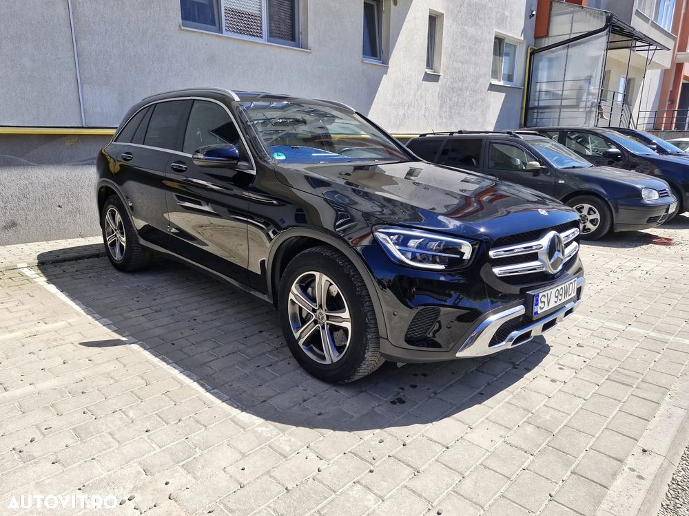 Mercedes-Benz GLC 300 e 4MATIC - 2