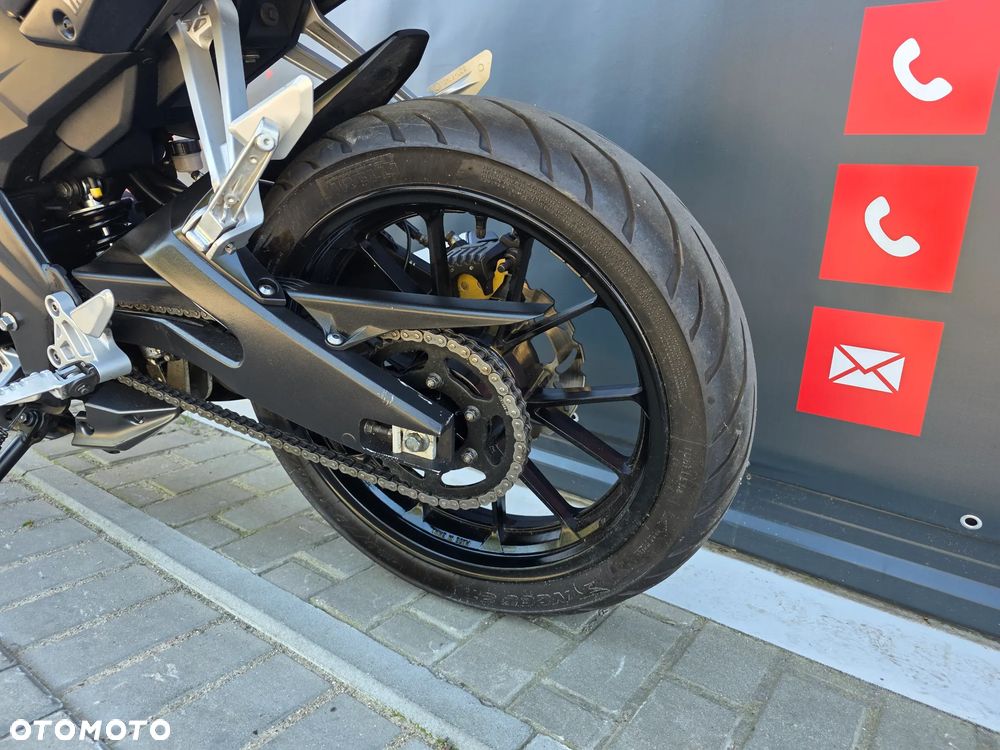Yamaha MT - 7