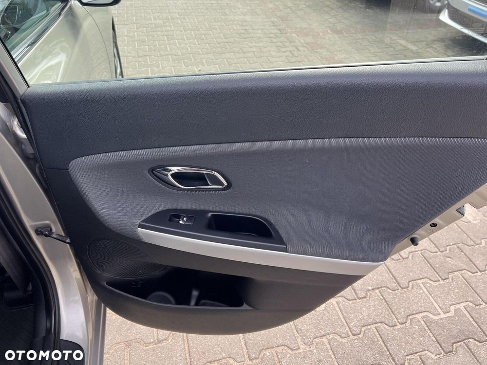 Kia Ceed Cee'd 1.6 GDI M - 12