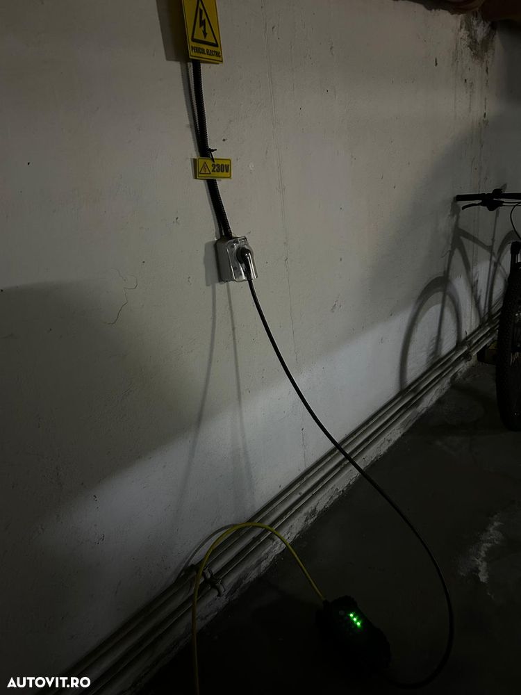 Volkswagen e-Golf - 14