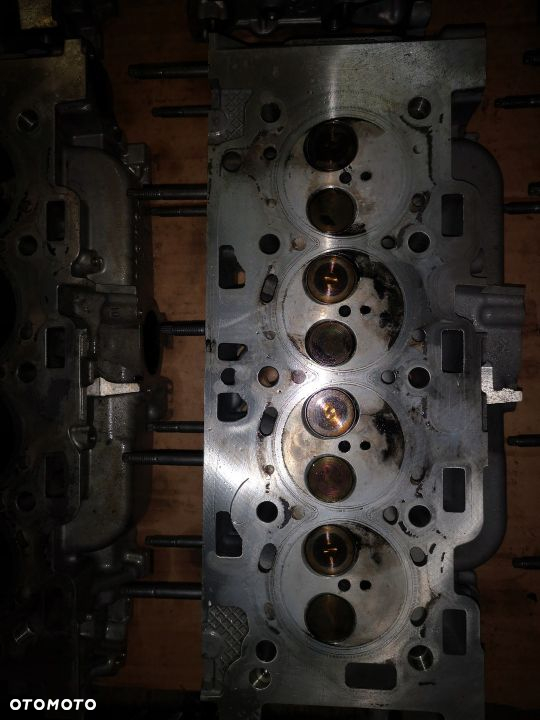 GŁOWICA 1,6HDI 8V PEUGEOT CITROEN 9684504780 - 2