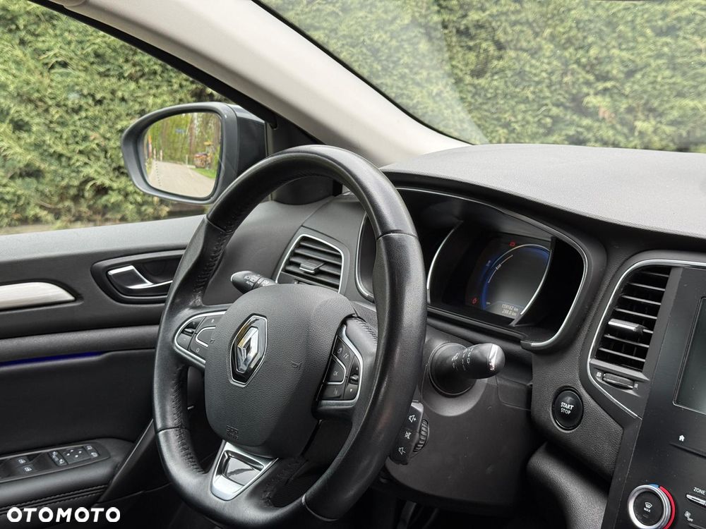 Renault Megane ENERGY TCe 100 LIMITED - 17
