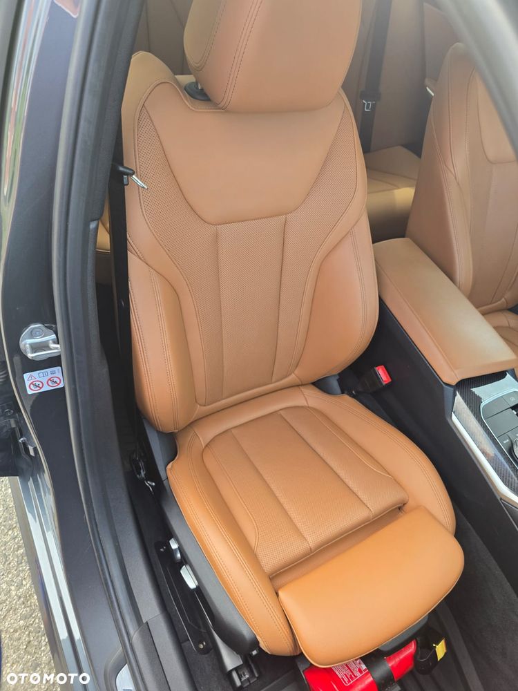 BMW Seria 3 330i xDrive M Sport sport - 11