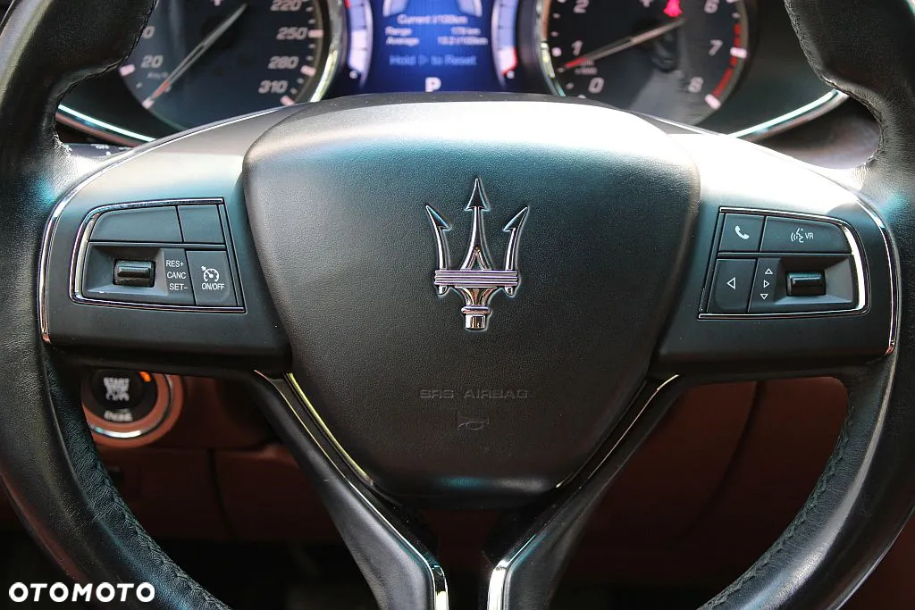 Maserati Quattroporte - 20